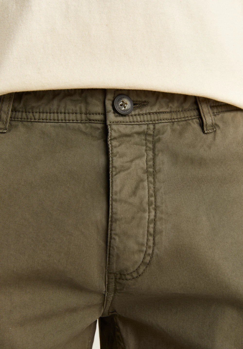 Bermuda Outfitter - Image 4