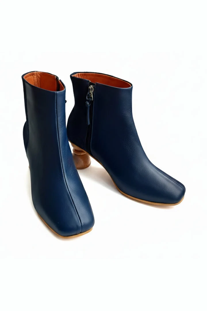 Bota Margo - Image 2