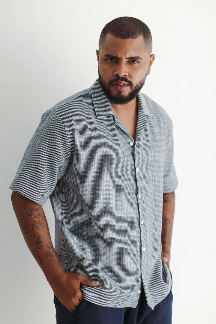 Camisa Tejida Rayas Azul y Blanco
