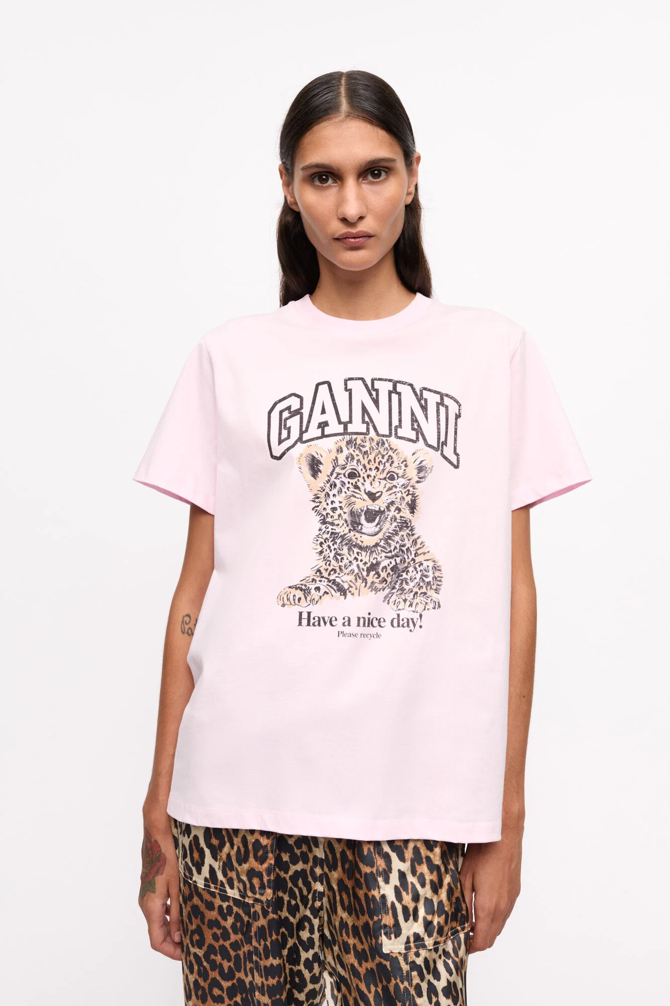 T-Shirt Básica Holgada de Leopardo - Image 4