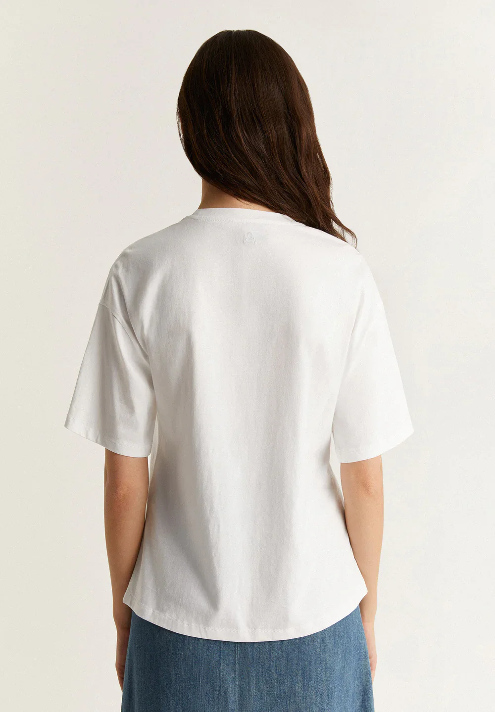 T-Shirt Front Eyelet Tee - Image 3