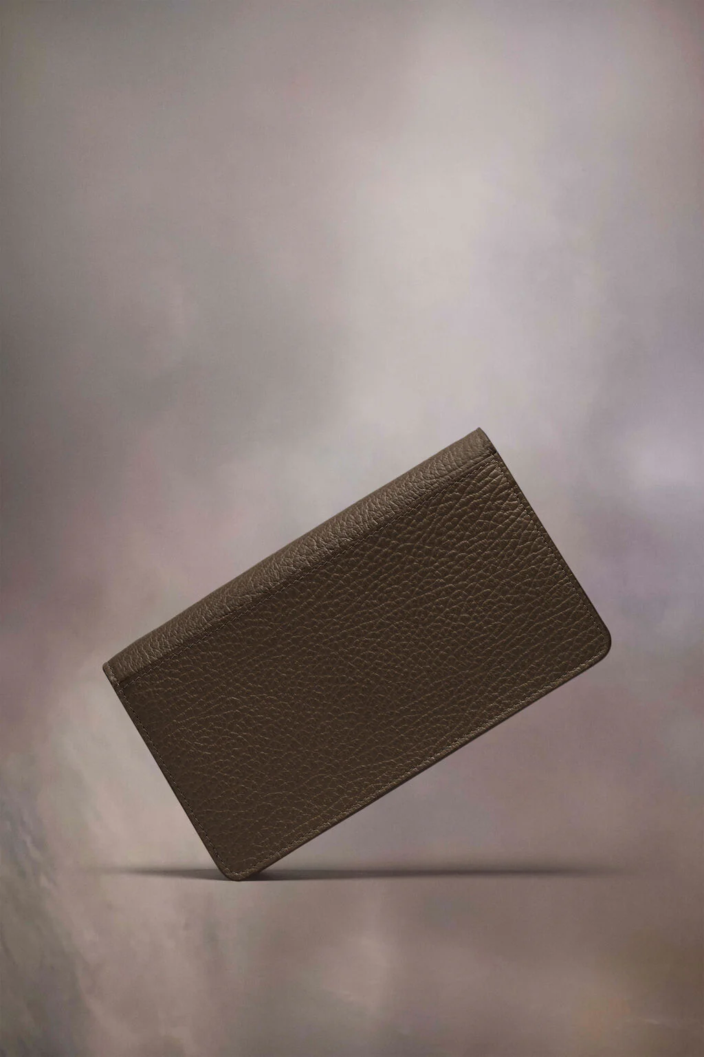 Cartera Con Cadena Four Stitches - Image 3