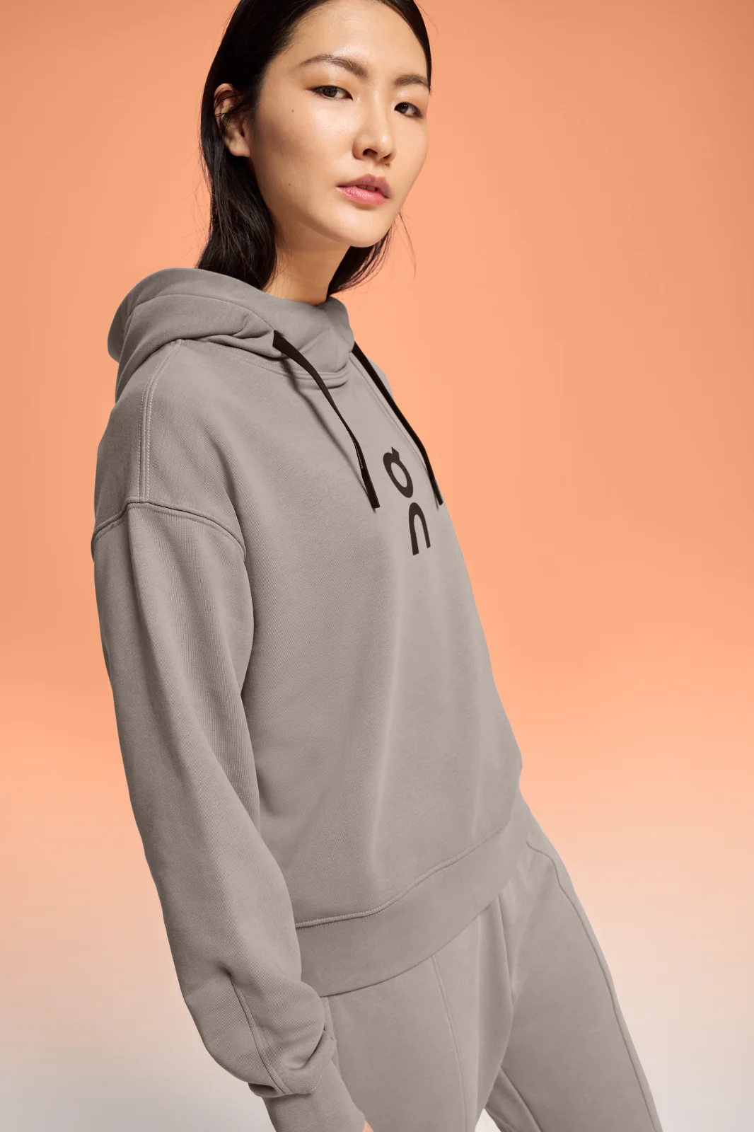 Hoodie On Club Mujer - Image 4