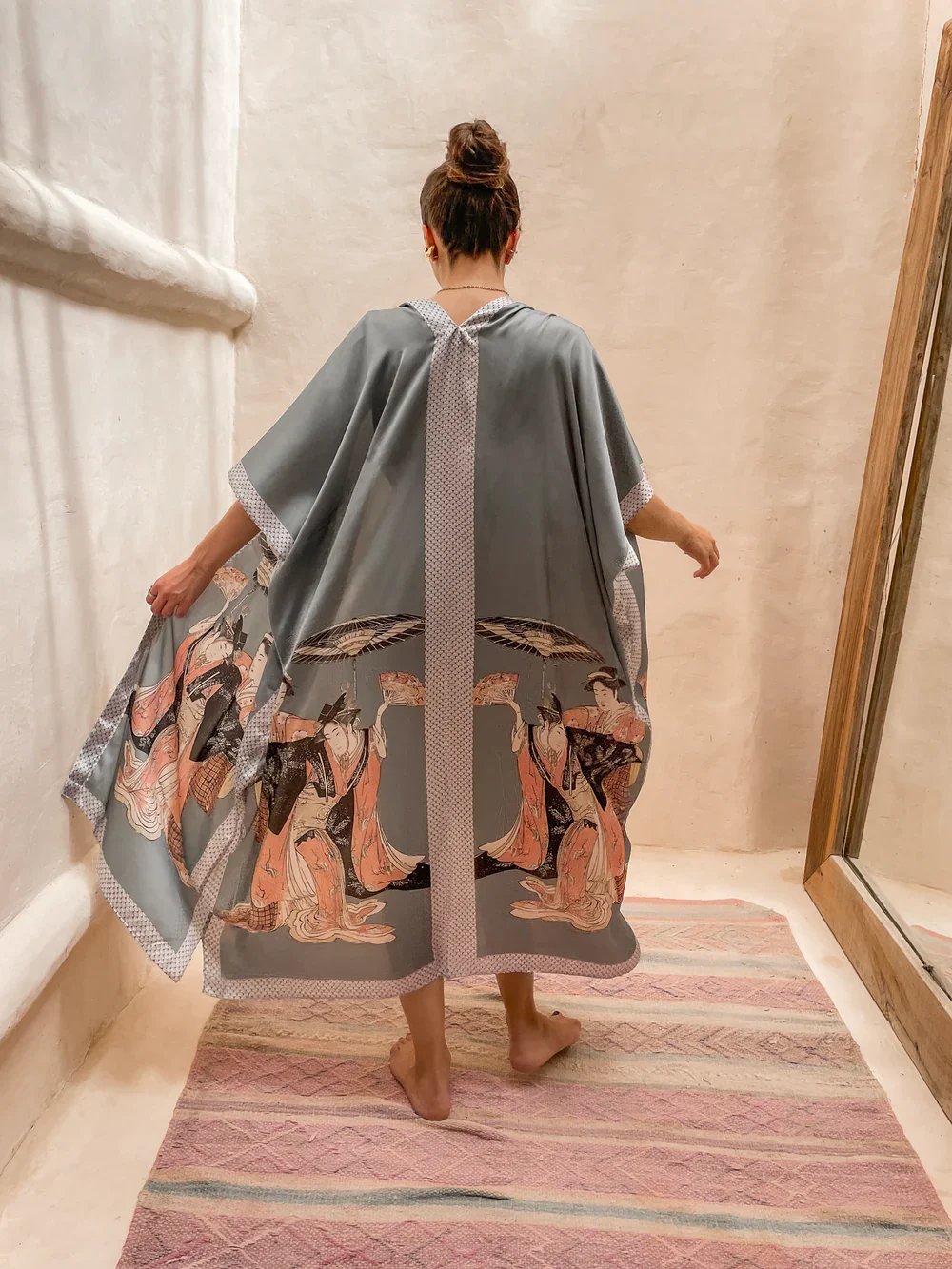 Kimono Geishas - Image 5