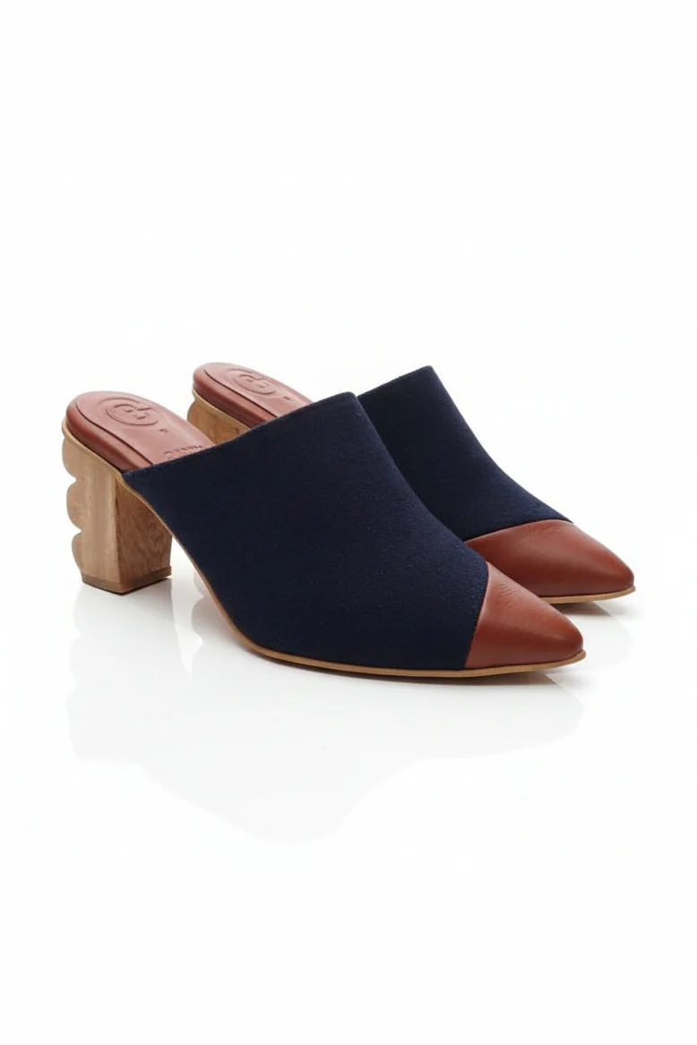 Mule Naomi Rust