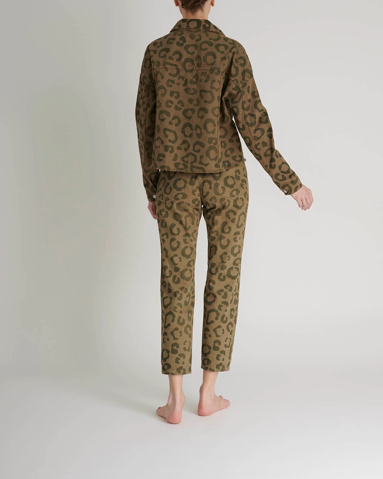 Pantalón Animal Print - Image 3