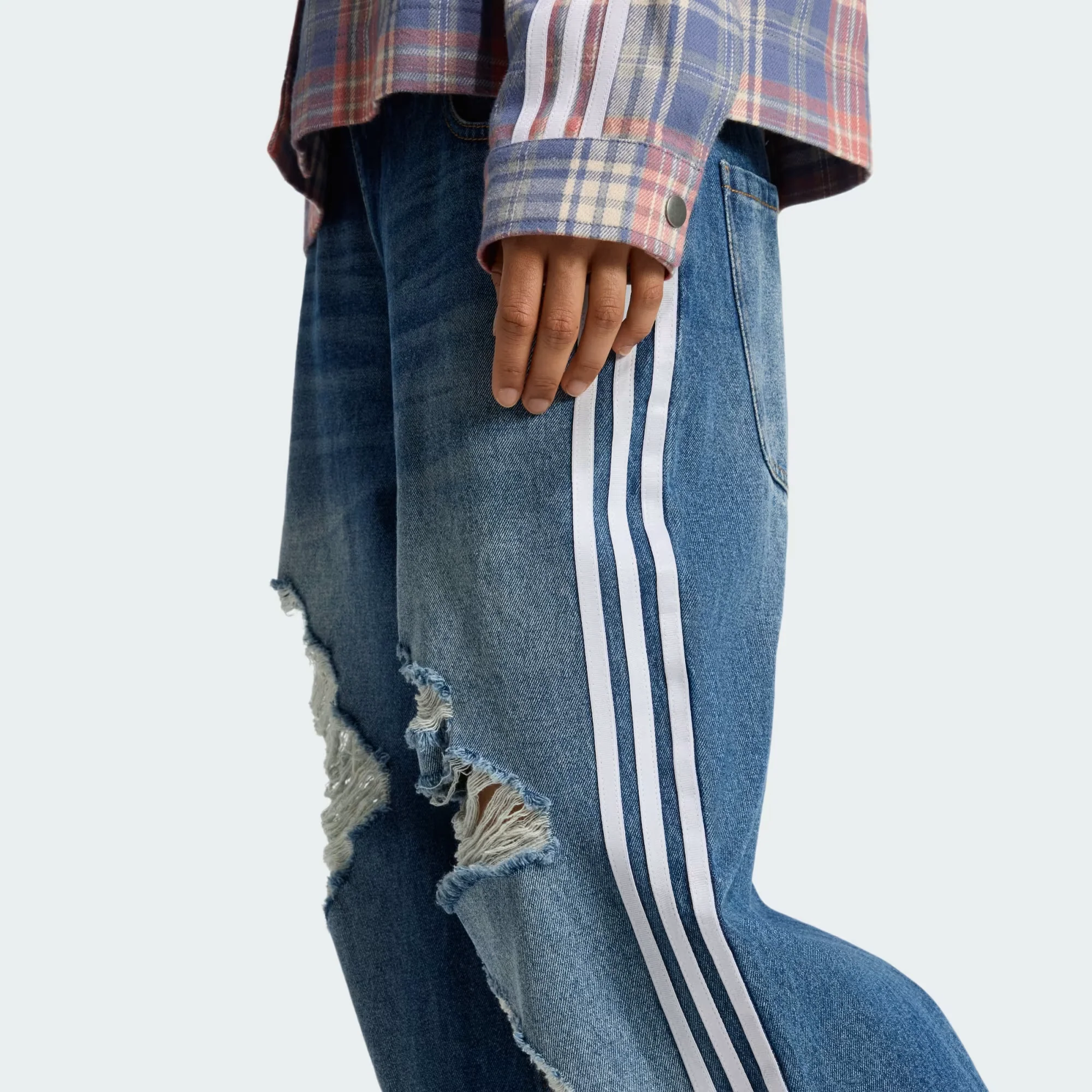 Pantalon Holgado De Mezclilla Desgastados Adidas Originals - Image 3