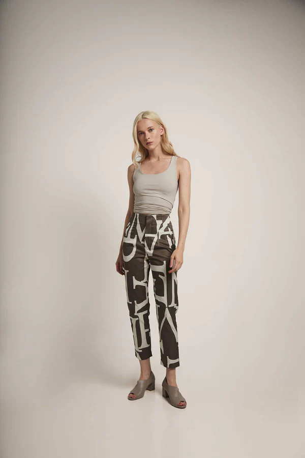 Pantalón Ola Letras
