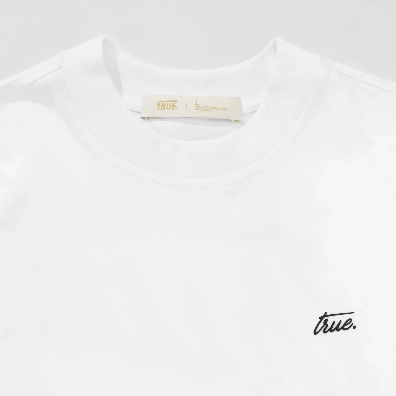 T-Shirt Cursive Logo Hombre - Image 6