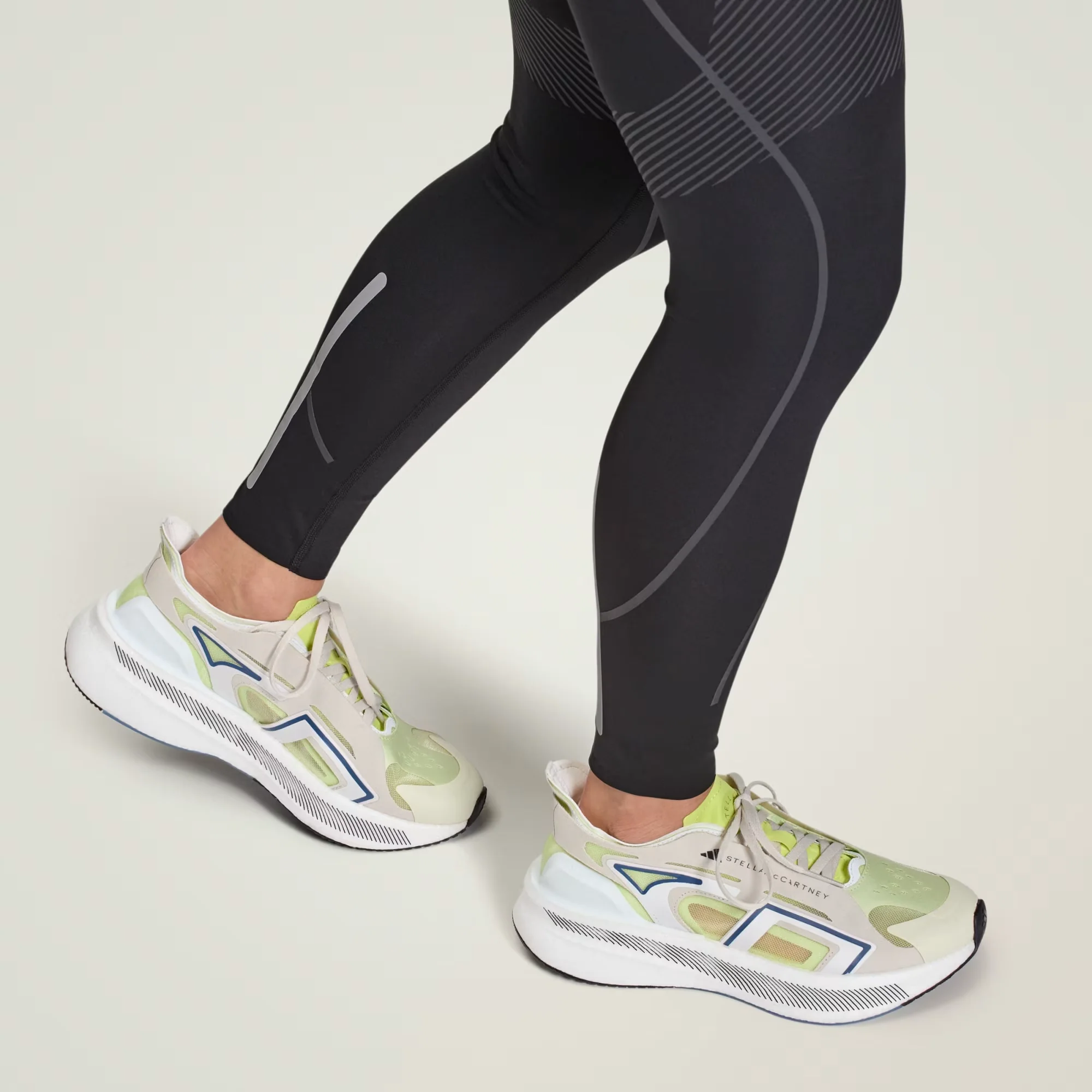 Tenis Adidas Asmc Ultraboost 5 Mujer - Image 9