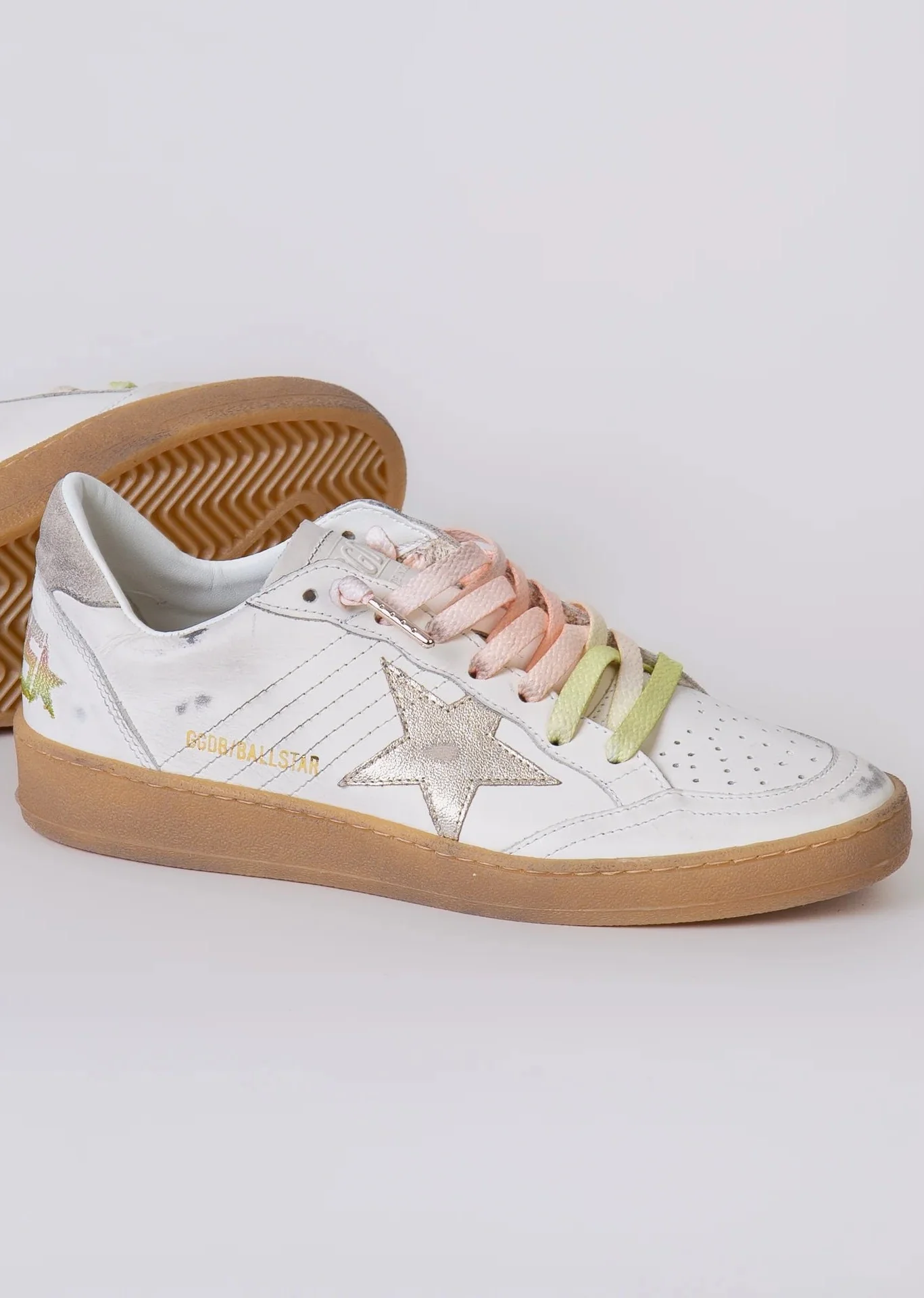 Tenis Golden Goose Ballstar Leather Upper Laminated Star Suede Heel Mujer - Image 3