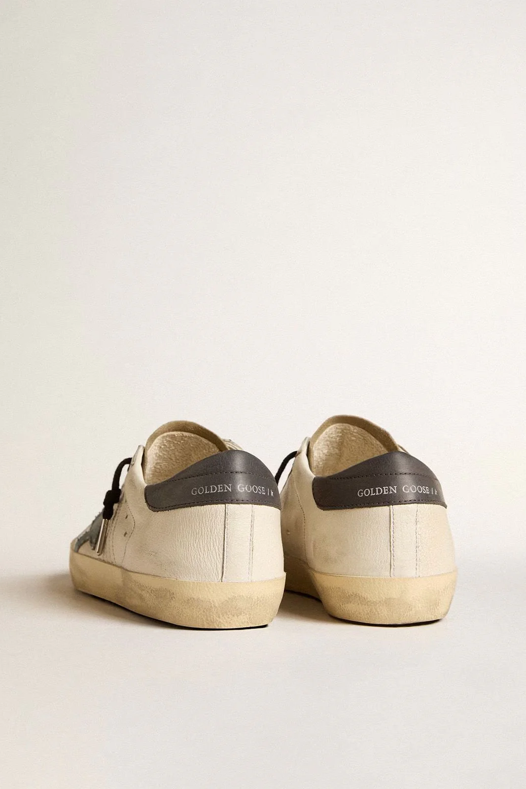 Tenis Golden Goose Super Star Classic Suede Toe And Tongue Denim Star Hombre - Image 4