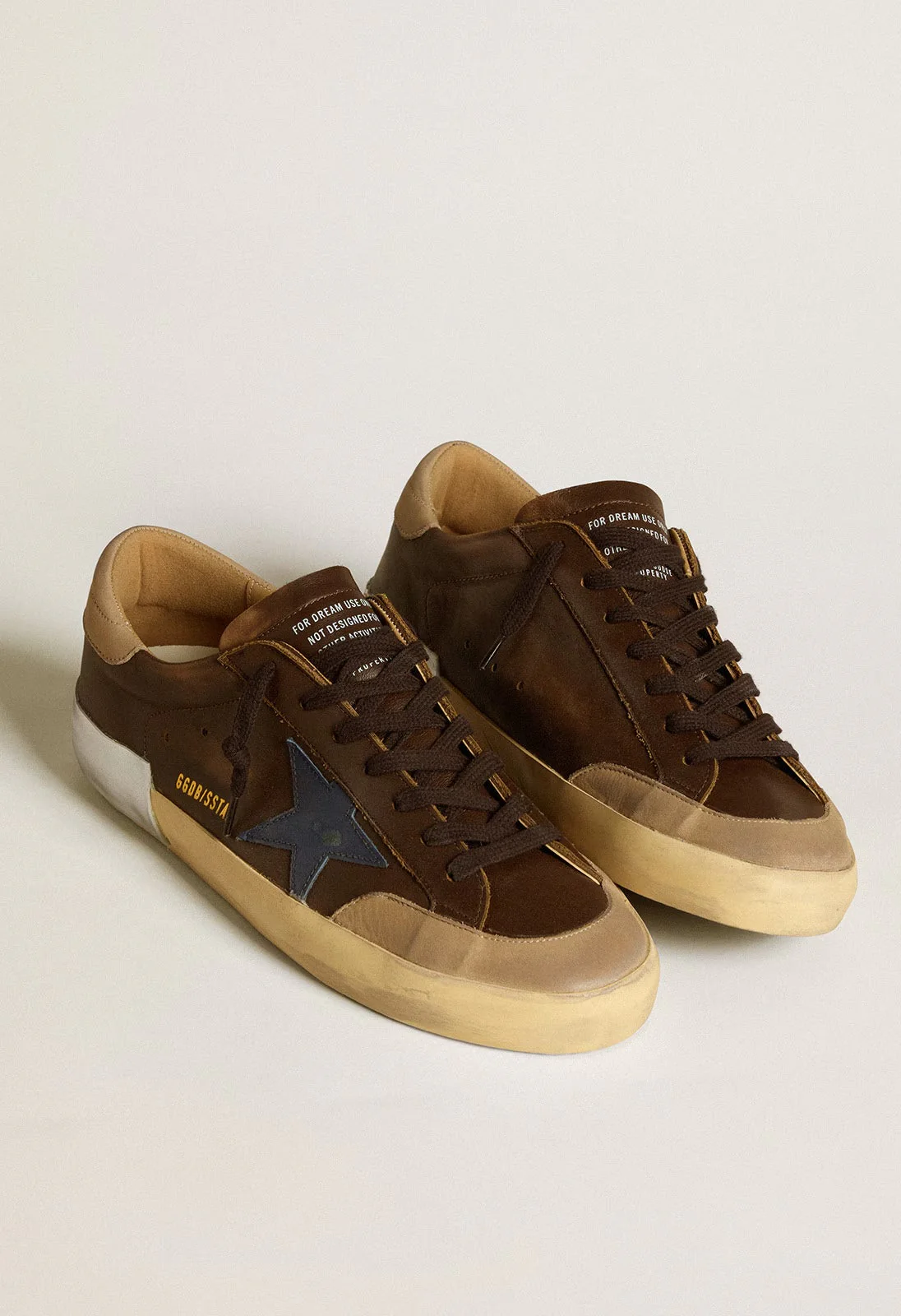 Tenis Golden Goose Super Star Leather Star Nabuk Heel And Penstar Hombre - Image 2