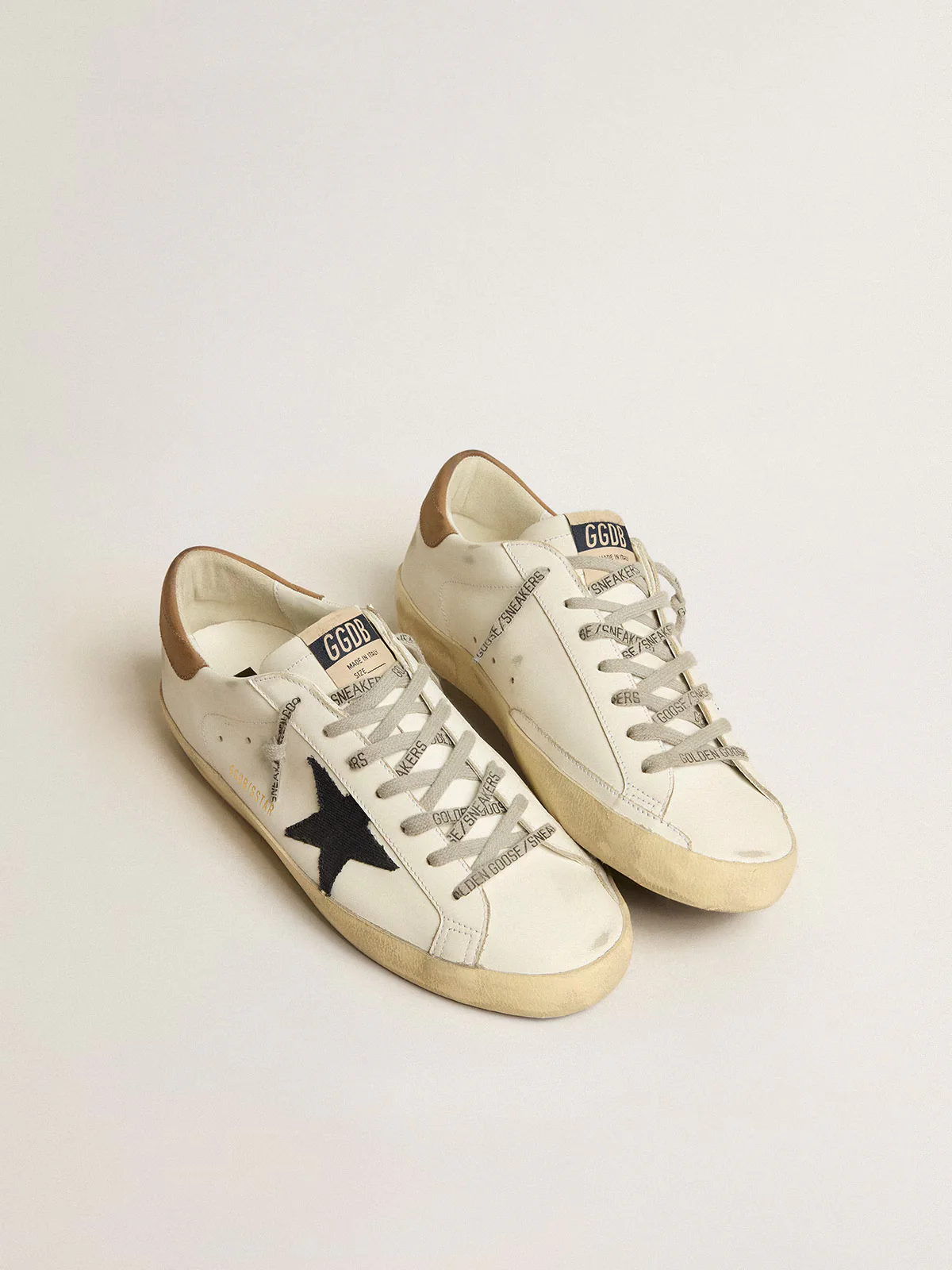 Tenis Golden Goose Super-Star Leather Upper And Heel Canvas Star Hombre - Image 2