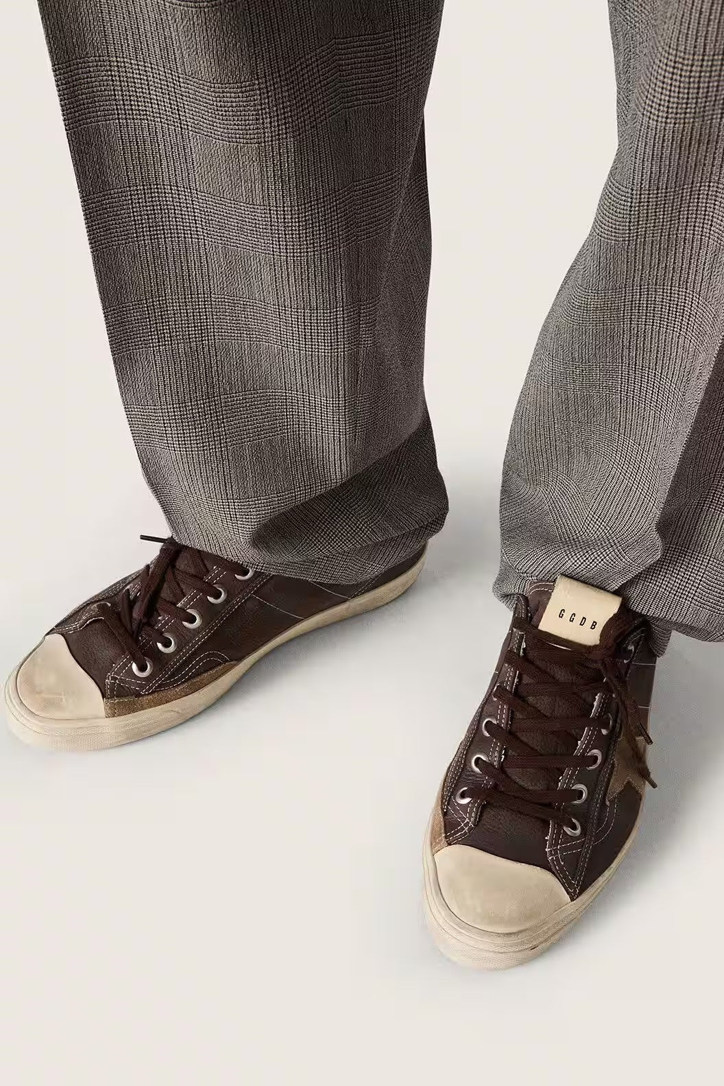 Tenis Golden Goose V-Star 2 Nabuk Upper And Tongue Suede Star Hombre - Image 6