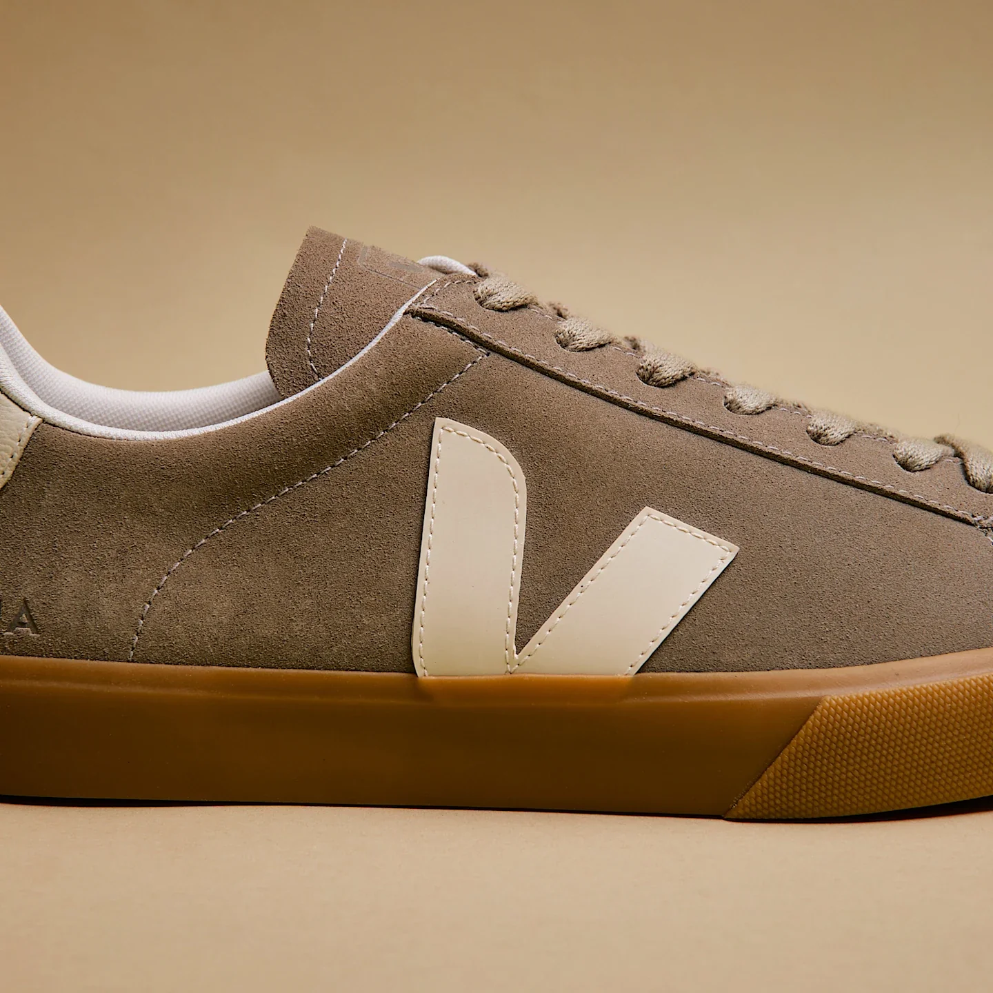 Tenis Veja De Hombre Campo Suede Taupe Pierre Natural - Image 4
