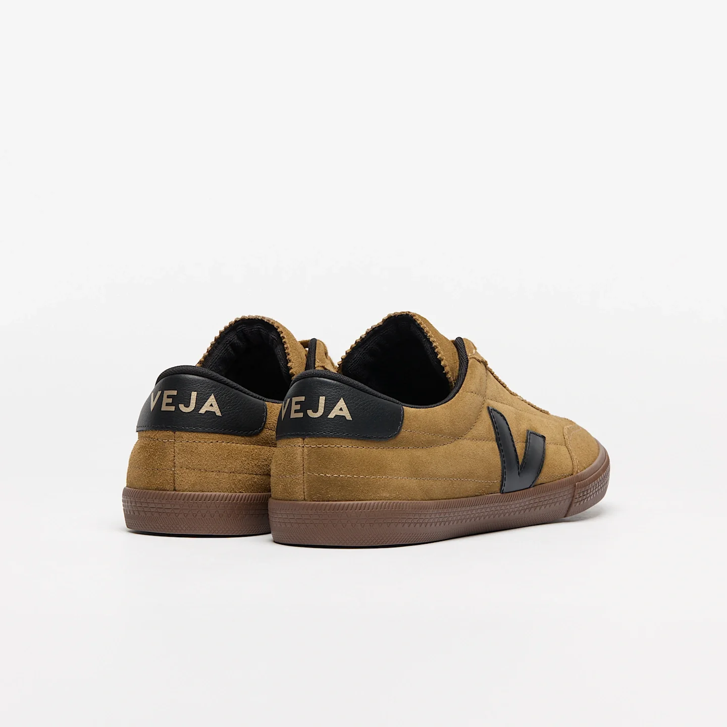 Tenis Veja De Hombre Panenka Suede Tent Black Bark - Image 3