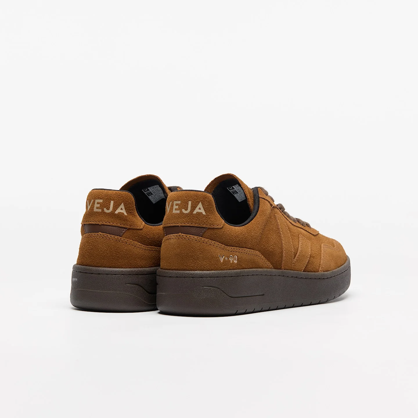 Tenis Veja De Hombre V-90 Suede Full Cognac Eagle - Image 3
