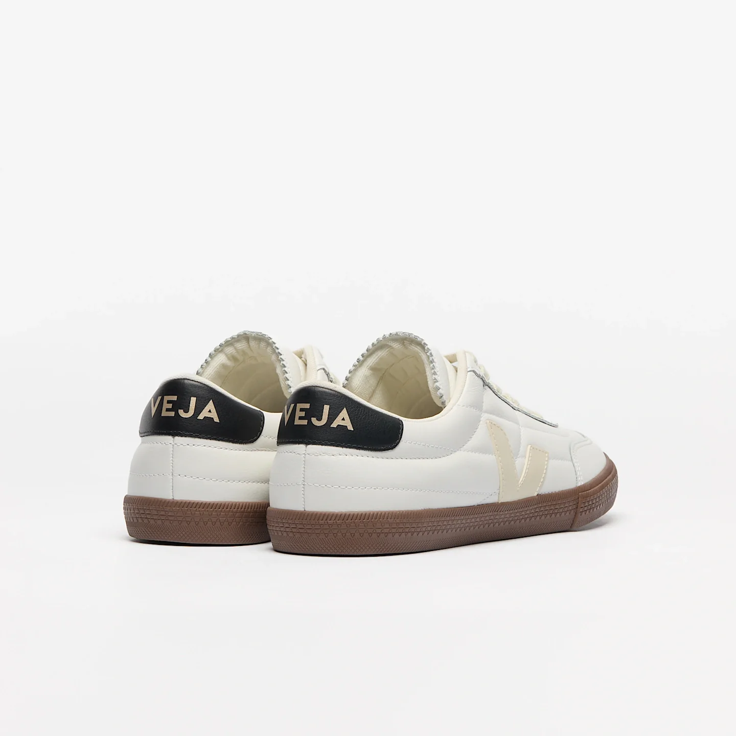 Tenis Veja De Mujer Panenka Leather White Black Bark - Image 3
