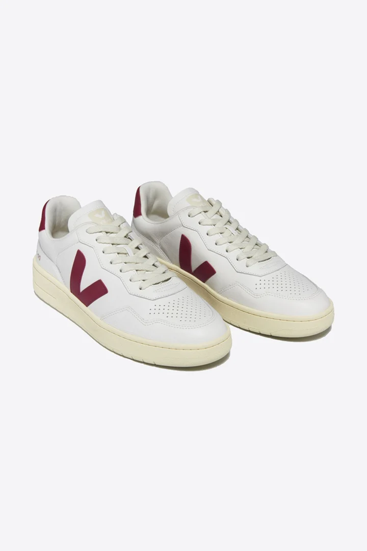 Tenis Veja De Mujer V-90 Leather - Image 2