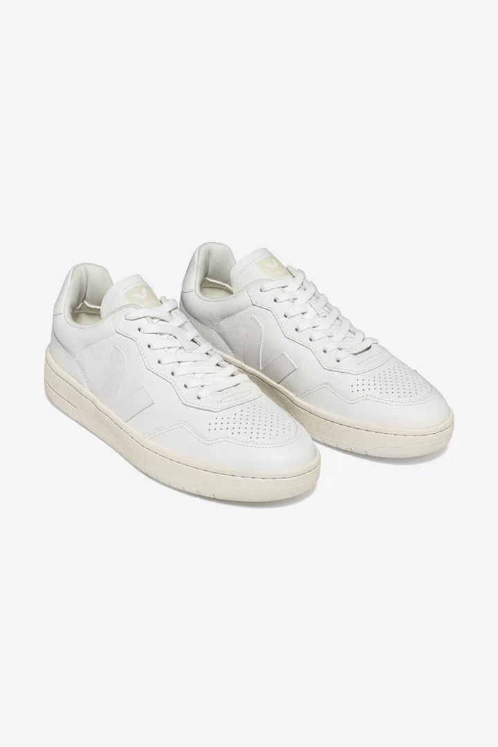 Tenis Veja De Mujer V-90 Ot Leath - Image 2