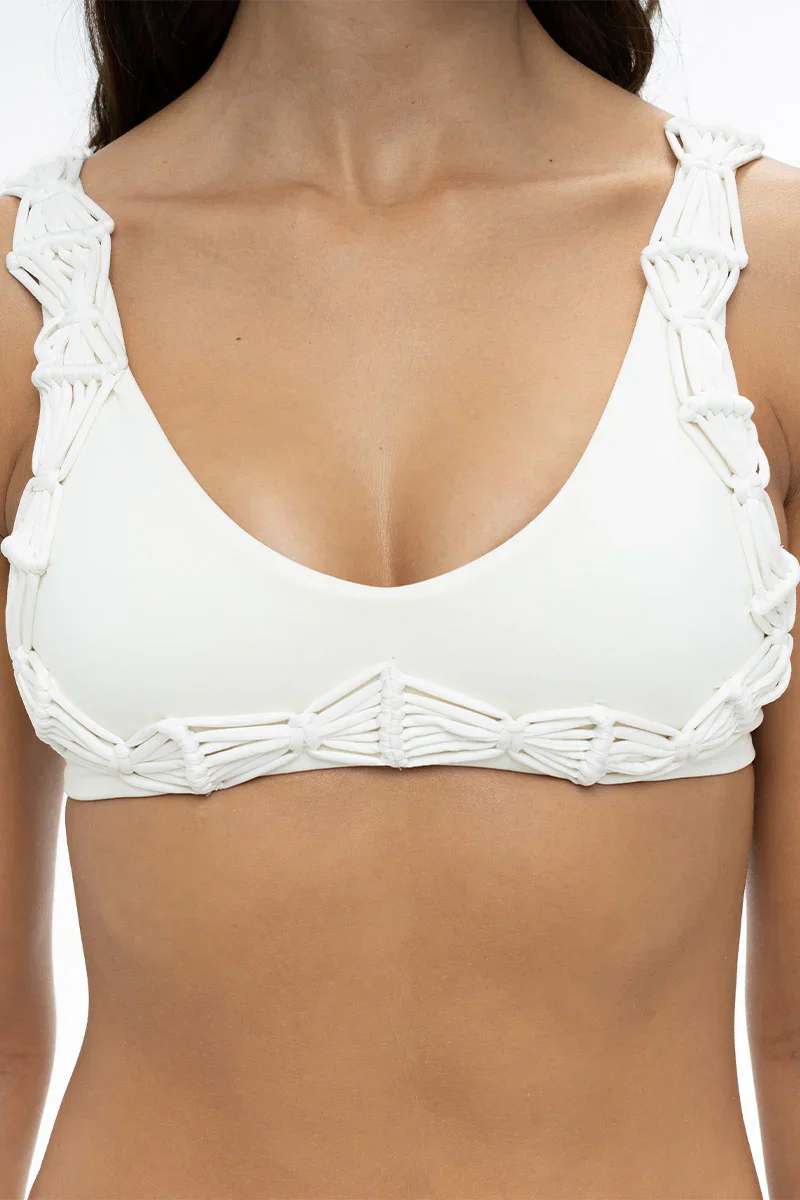 Top Deportivo Con Macrame - Image 2