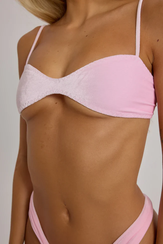 Top Iliana - Image 3
