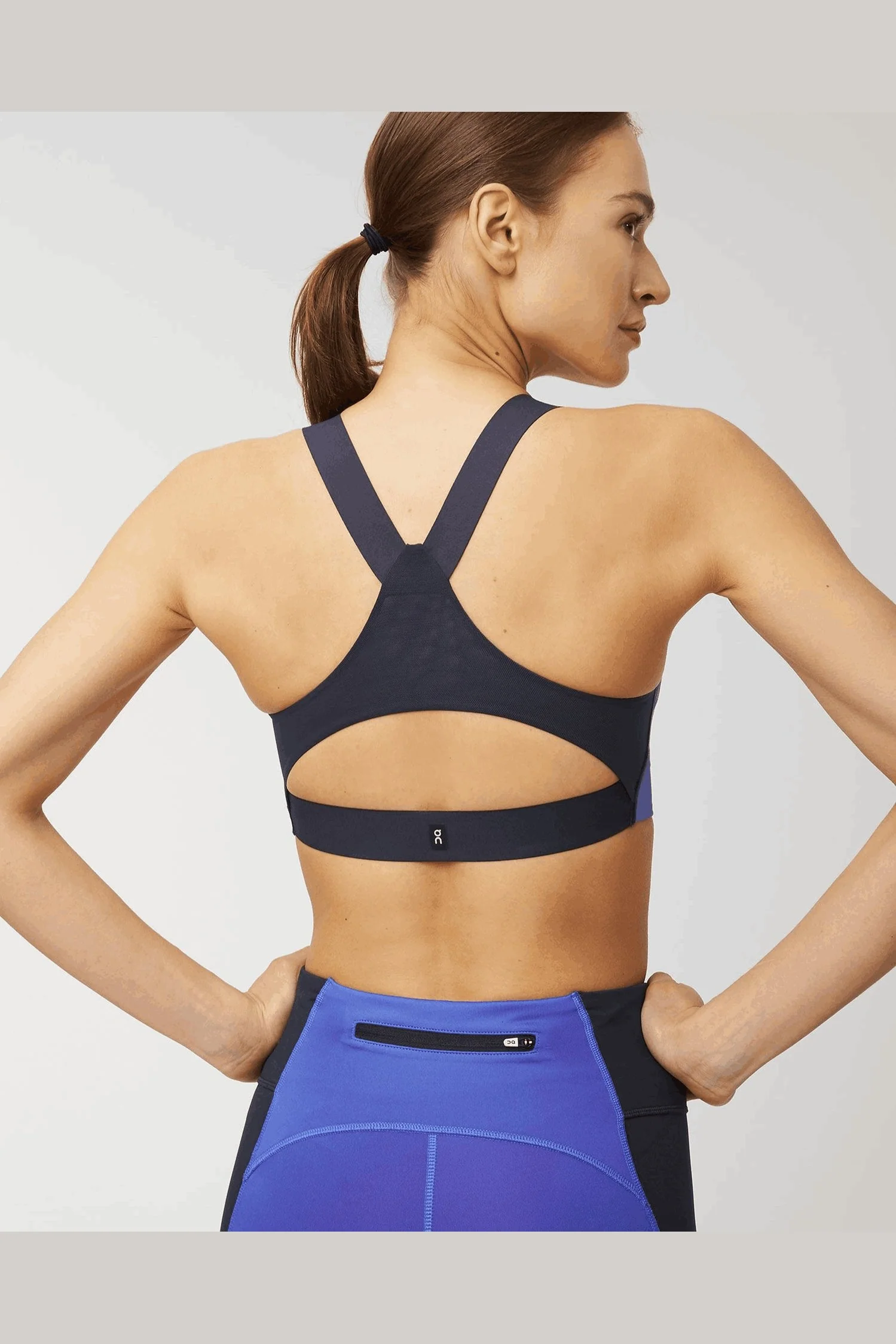 Top On Performance Mujer - Image 3