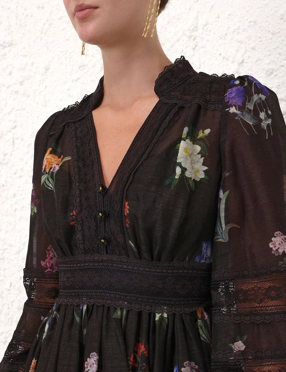 Vestido Natura V Neck Lace - Image 3